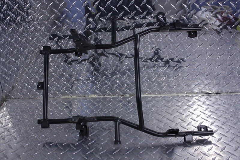 04 KAWASAKI ZG 1000 CONCOURS REAR FAIRING MOUNT STAY BRACKET ZG1000