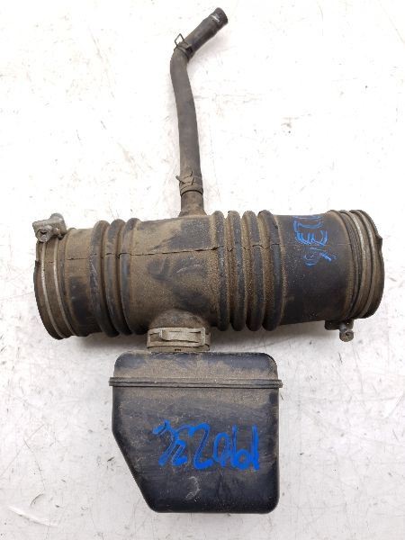 1997 TOYOTA AVALON 3.0L 6CYL AIR CLEANER RESONATOR TUBE ASSEMBLY