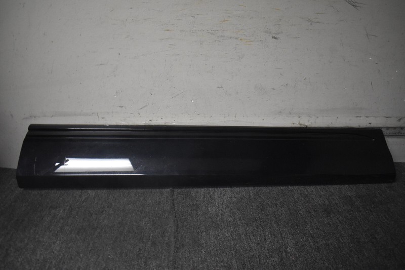 2019-2021 AUDI Q8 PREMIUM RIGHT SIDE DOOR MOLDING FACTORY OEM