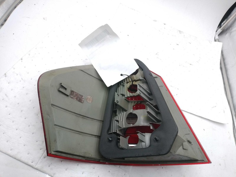 2007 Mercedes-Benz GL-Class Right Tail Light Assembly OEM 88587 Used 165K Mile