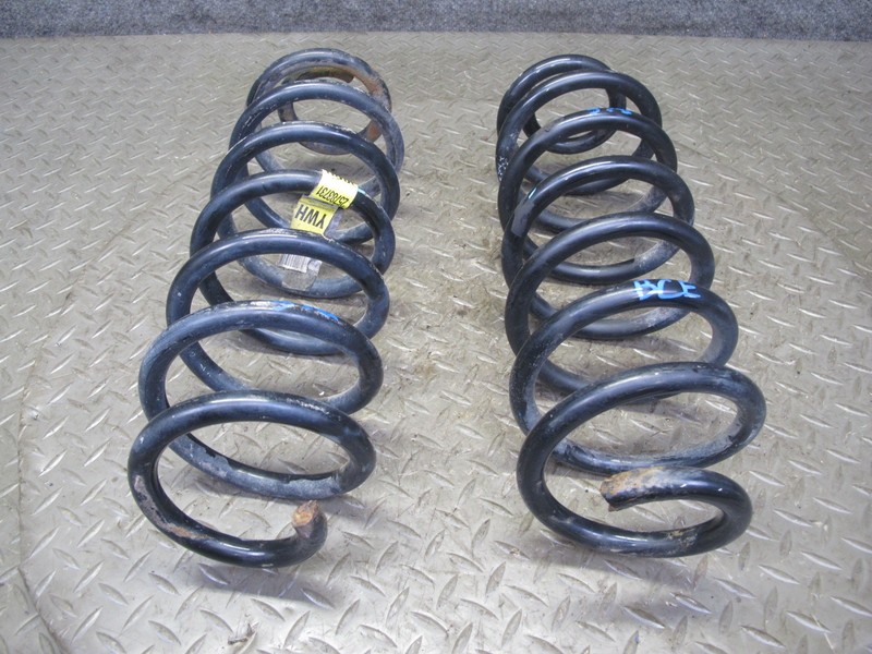 2007-2014 CADILLAC ESCALADE AWD REAR LEFT & RIGHT COIL SPRING SET OF 2