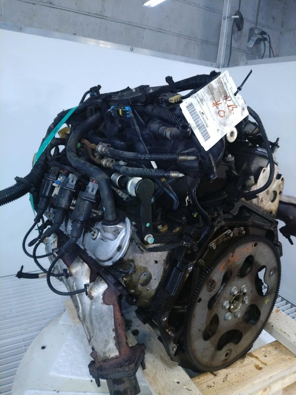 2001 GMC Sierra 1500 6.0L V8 Engine Complete Assembly 255K Miles OEM 4WD