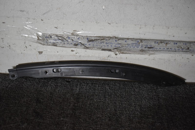 2018-2020 AUDI Q5 FRONT RIGHT SIDE FENDER PROTECTOR INSULATOR COVER OEM