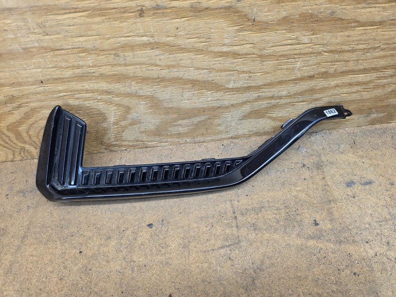 2022 2023 2024 Volvo XC60 Rear Bumper Lower Outer Finish Panel LH 32136213 OEM