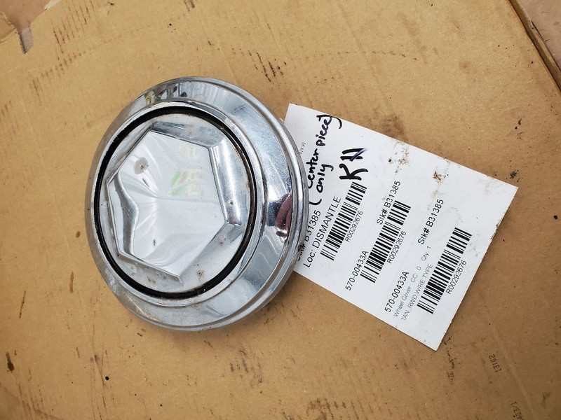 Wheel Cover HubCap Wire Type Fits 79-84 DIPLOMAT 292676