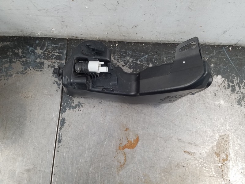 2017 Mercedes AMG C 63 S Windshield Washer Reservoir #4347 i5