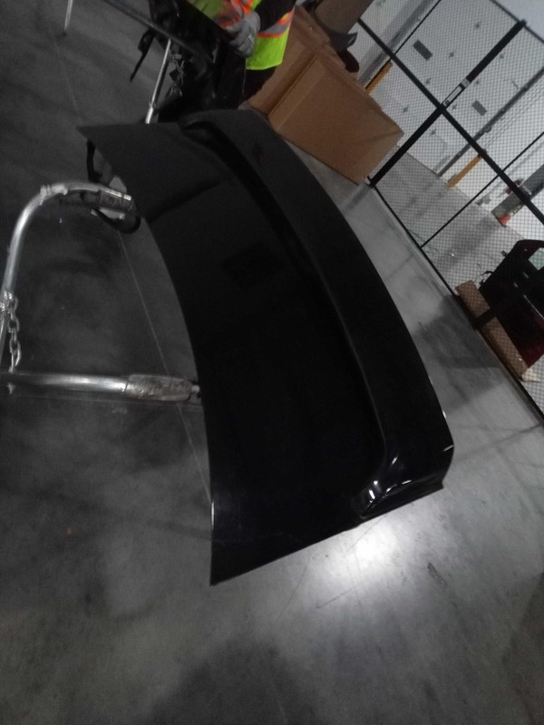 2007 Chevrolet Impala Black Deck Lid OEM 19120799 119K Miles