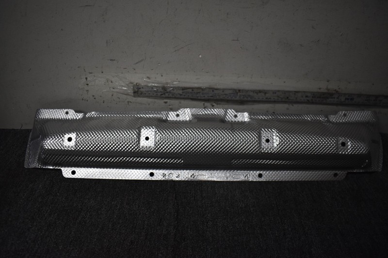 2012-2016 LAND ROVER EVOQUE REAR HEAT SHIELD FACTORY OEM