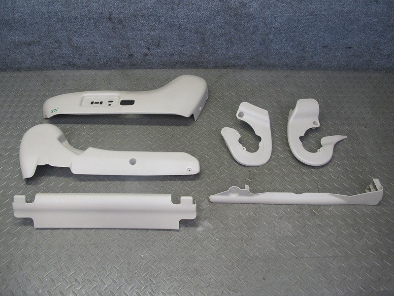 1998-2007 LEXUS J100 LX470 FRONT LEFT DRIVER SIDE SEAT TRIM COVER PANEL SET