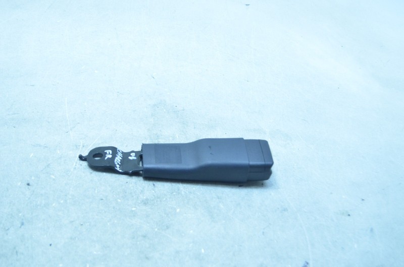 08-10 DODGE CHARGER R/T FRONT RIGHT PASSENGER SEAT BELT BUCKLE OEM