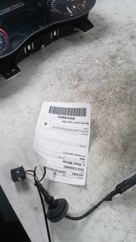 Used Left Door Mirror fits: 2019 Chevrolet Camaro Power non-heated opt DG7 Left