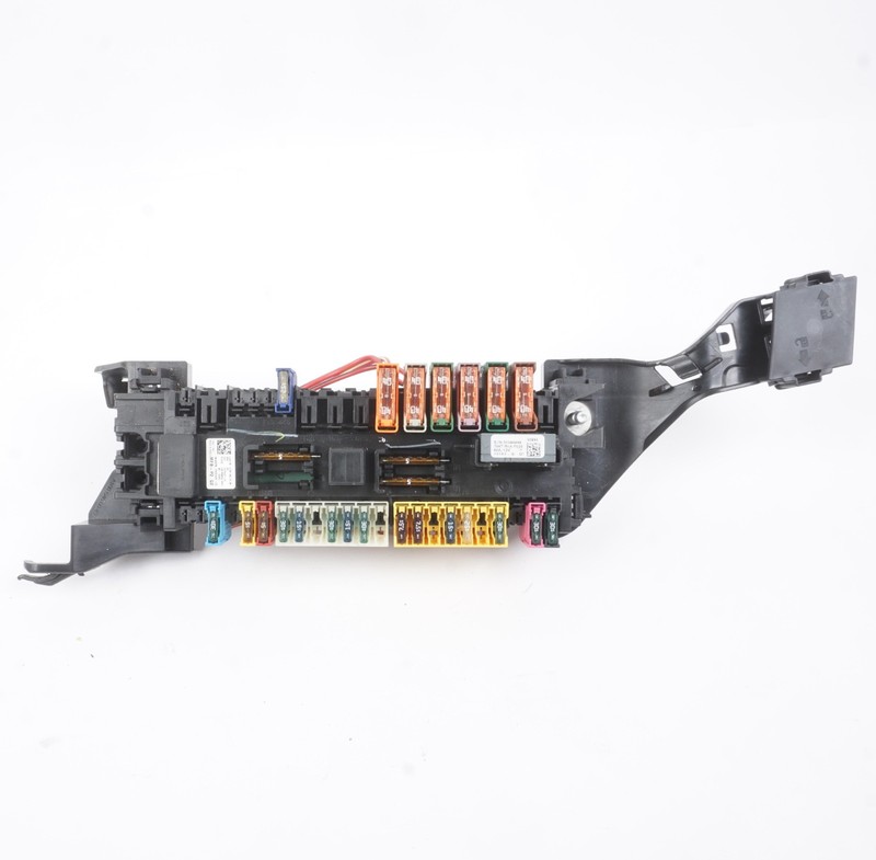 2013 - 2016 Mercedes GL450 X166 Fuse Relay Junction Box Block OEM