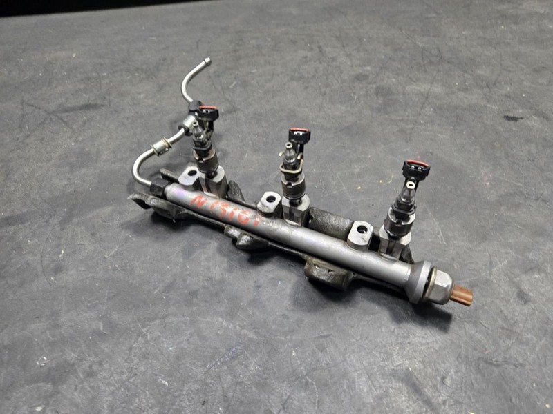 Fuel Rail w/ Injectors Set 2022 Nissan Rogue 17521-6RD0A 2021 2023 2024