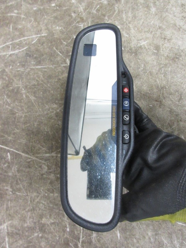 03-06 GMC Tahoe Silverado Yukon OEM Rear View OnStar Auto Dim Compass Temp