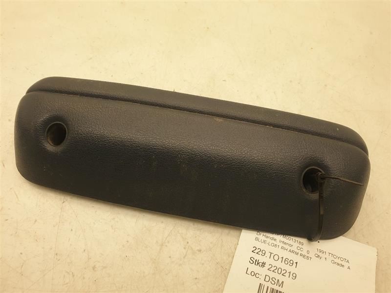 91 TOYOTA PICKUP PASSENGER RIGHT ARM REST BLUE-LG81