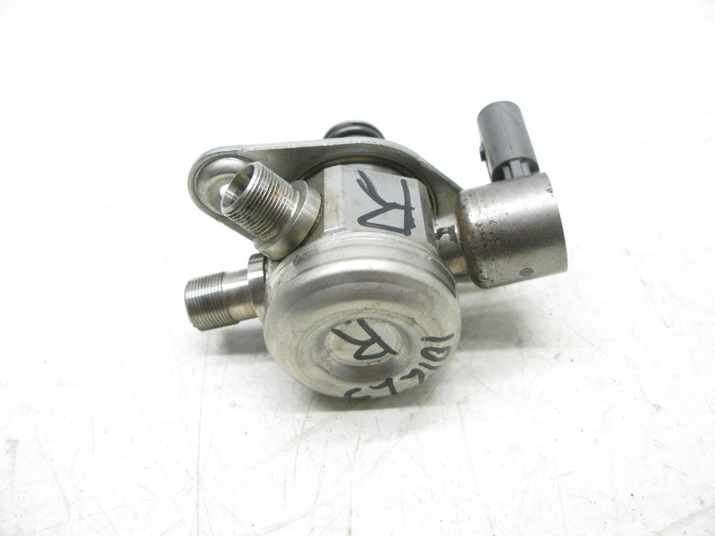 12-18 MERCEDES W204 C300 E G GLK ML R SLK HIGH PRESSURE FUEL PUMP RIGHT 101223