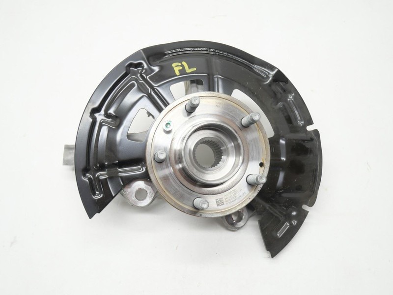 2020-2025 BUICK ENCORE GX FRONT LEFT LH DRIVER SIDE KNUCKLE SPINDLE HUB OEM