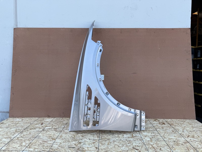 GENESIS GV80 2021-2025 OEM RIGHT PASSENGER SIDE FENDER ASSEMBLY (TAN)