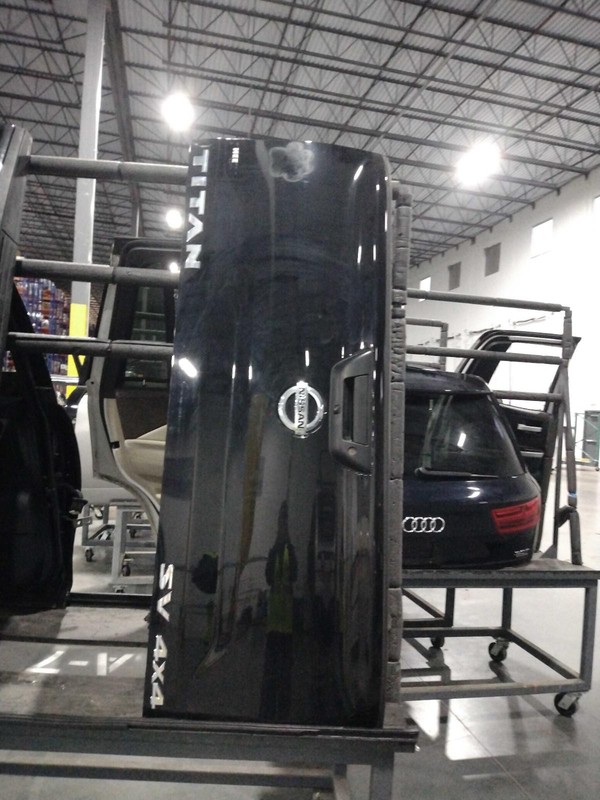 2021 Nissan Titan OEM Tailgate Black Good Condition 4DR PU 706838