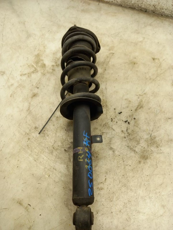02 03 04 05 LEXUS IS300 SPORT FRONT PASSENGER RIGHT STRUT