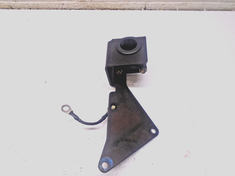 T4 Yamaha Sterndrive 3.0L 9 Pin Connector Bracket 13-1118-00