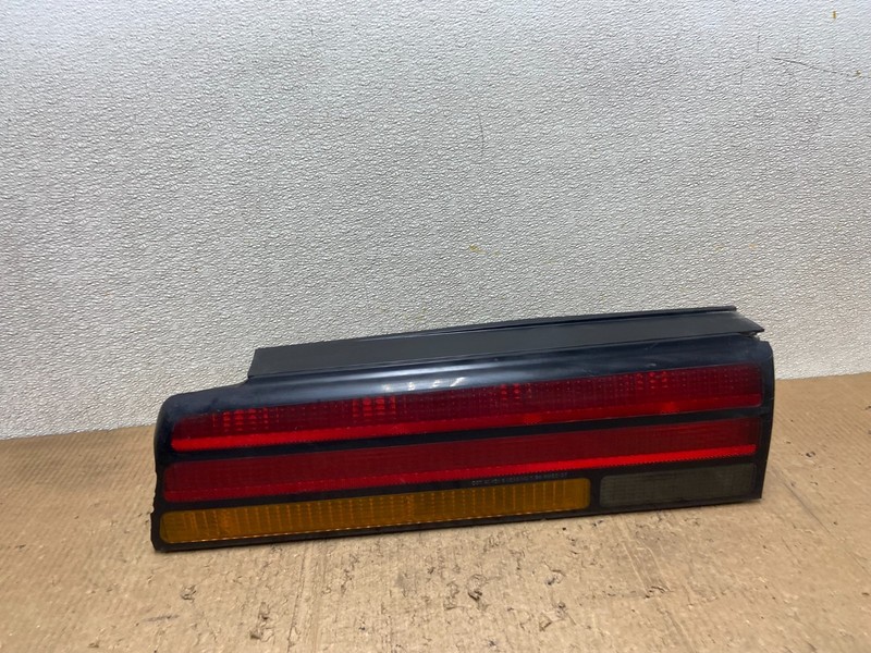 1986 to 1992 Pontiac Firebird Left Driver LH Side Tail Light Oem AA8541 LK
