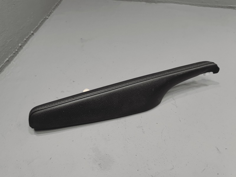 18-24 Toyota Camry Front Right Passenger Side Door Armrest Trim Panel OEM Black