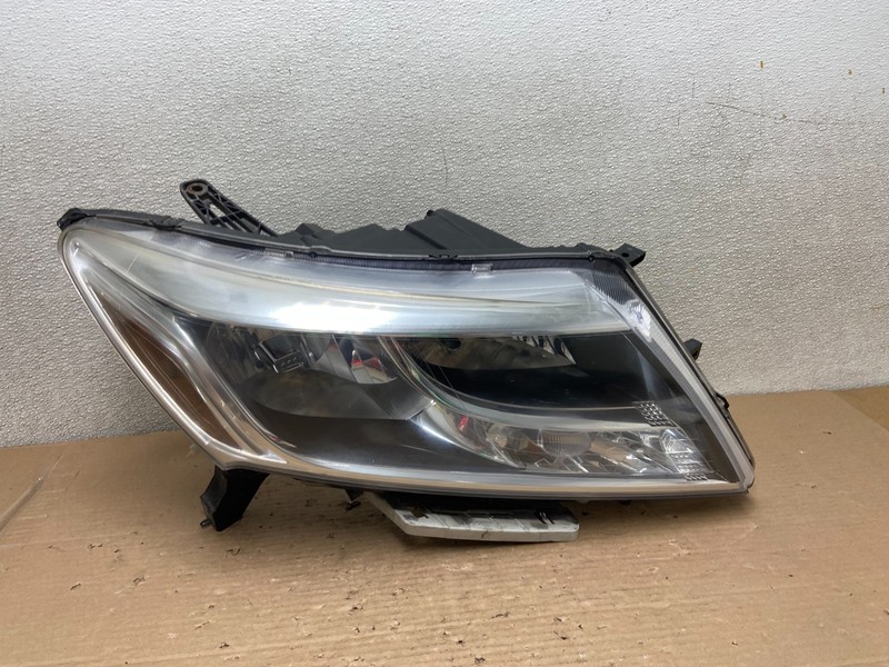 2013 to 2016 Nissan Pathfinder Right Passenger RH Side Headlight DEPO AA9417 DW