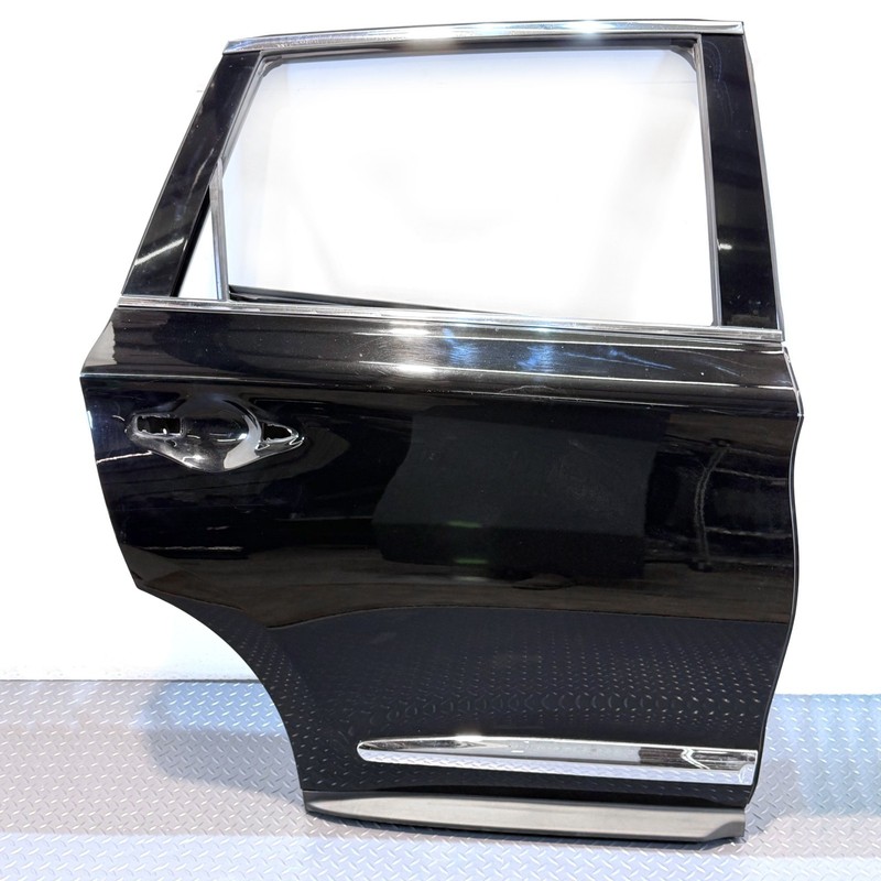 π
2016-2020 INFINITI QX60 OEM REAR RIGHT PASSENGER SIDE DOOR SHELL SKIN COVER