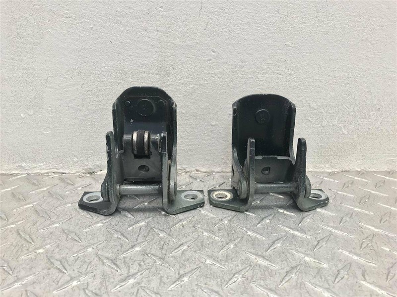 2003 FORD EXPEDITION DRIVER/PASSENGER REAR DOOR HINGES PAIR OEM 2L3Z-7826800-AA
