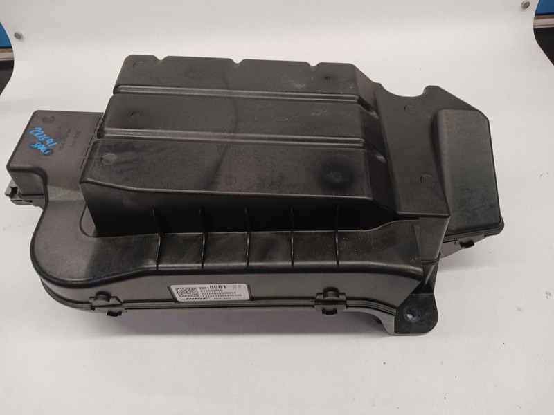 15-'16 GMC YUKON XL 1500 Bose subwoofer assembly OEM 1 Year Warranty!