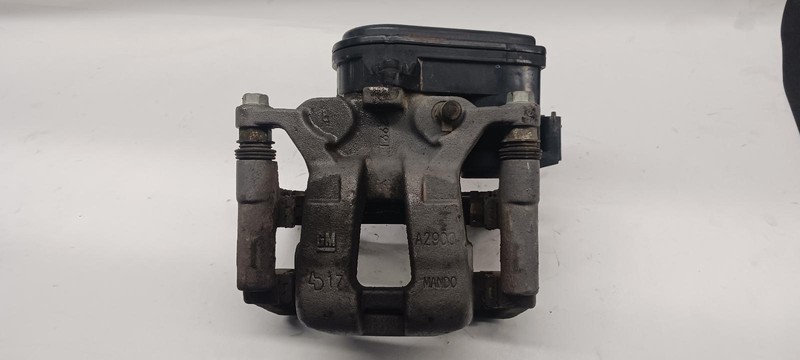 23 CHEVROLET SILVERADO 1500 Right Rear Caliper OEM54K Miles!!
