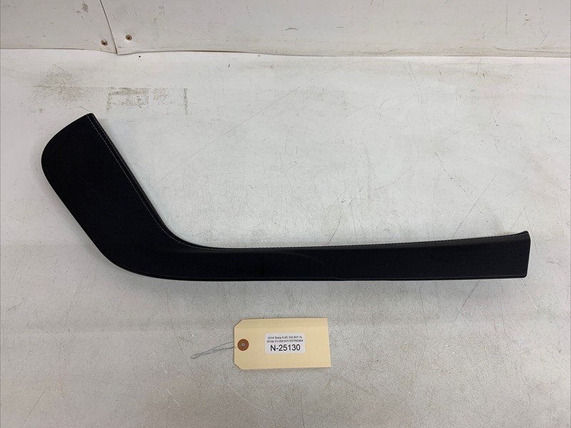 TESLA S CENTER CONSOLE SIDE PANEL LH DRIVER SIDE 1005365-01-C 25130 U8