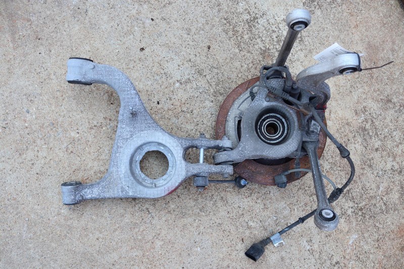 2010-2013 PORSCHE PANAMERA AWD REAR RIGHT SIDE SPINDLE KNUCKLE HUB ASSEMBLY OEM