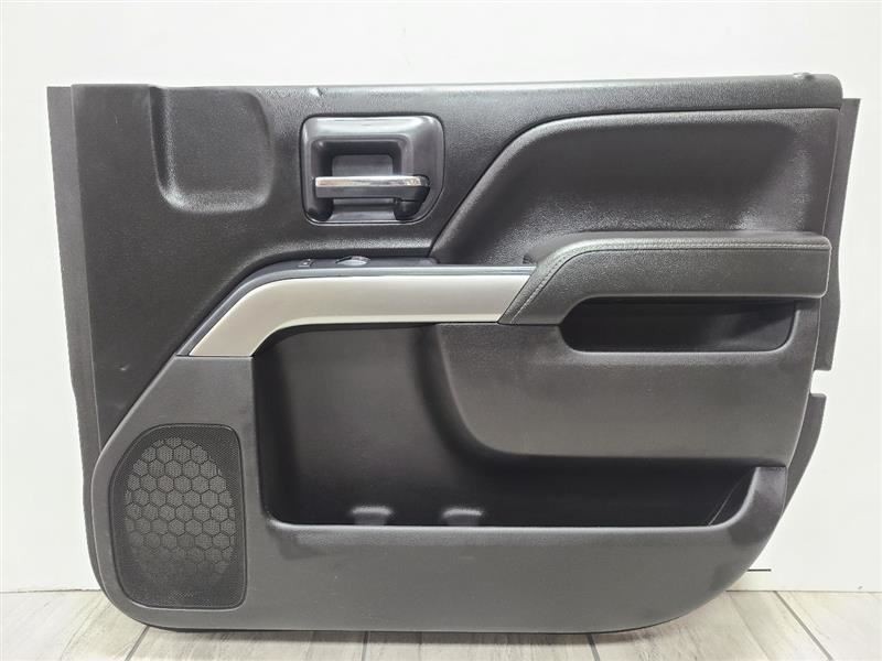 SILVRDO15 2019 Front Right Door Trim Panel 562278