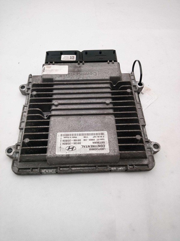 Used Engine Control Module (ECM) fits: 2015 Hyundai Tucson Electronic Control Mo