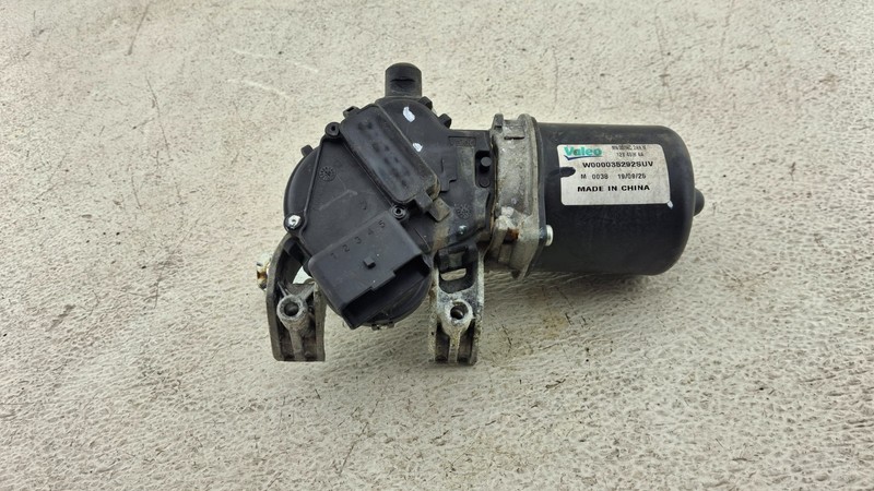2013-2202 Buick Encore Windshield Wiper Motor OEM