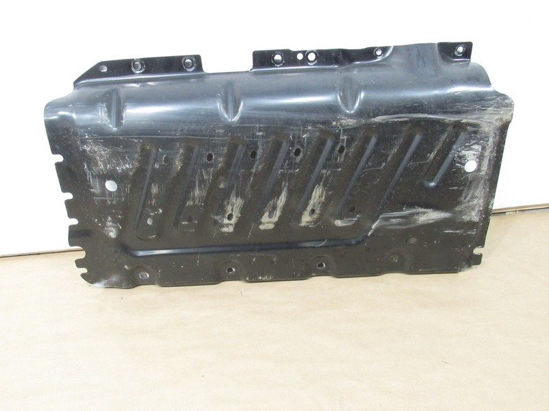 22-24 Jeep Grand Cherokee 2023 Right Underbody Under Body Skid Plate |:A