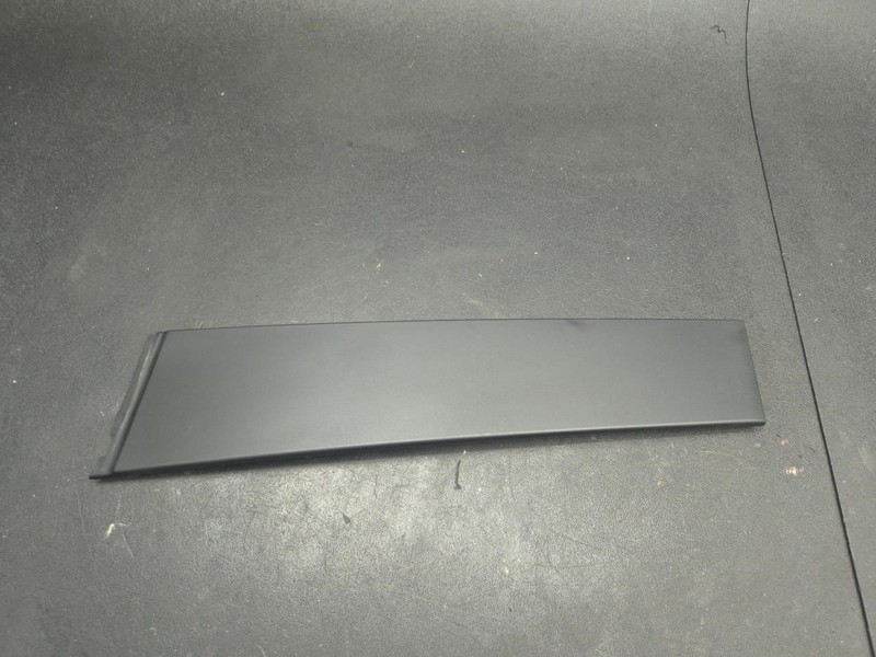 Rear Right Door Window Front Side Molding 2025 Nissan Kicks 822D2-7LF0A 2026