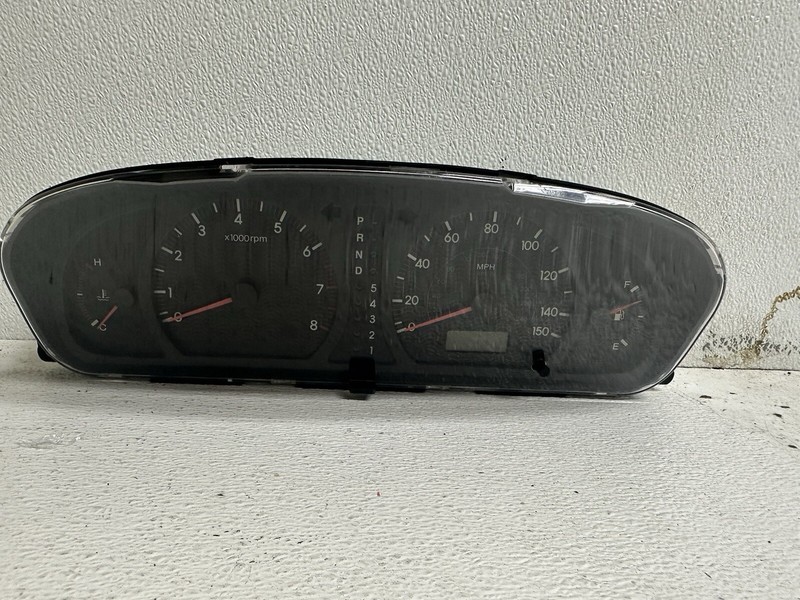 2002 Hyundai XG350 Cluster Speedometer tach gauges instrument panel oem
