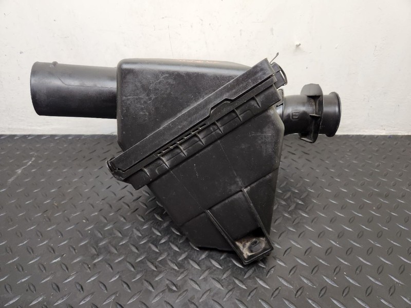 05-11 Nissan Xterra 4.0L V6 Air Cleaner Box OEM 16500-EA200