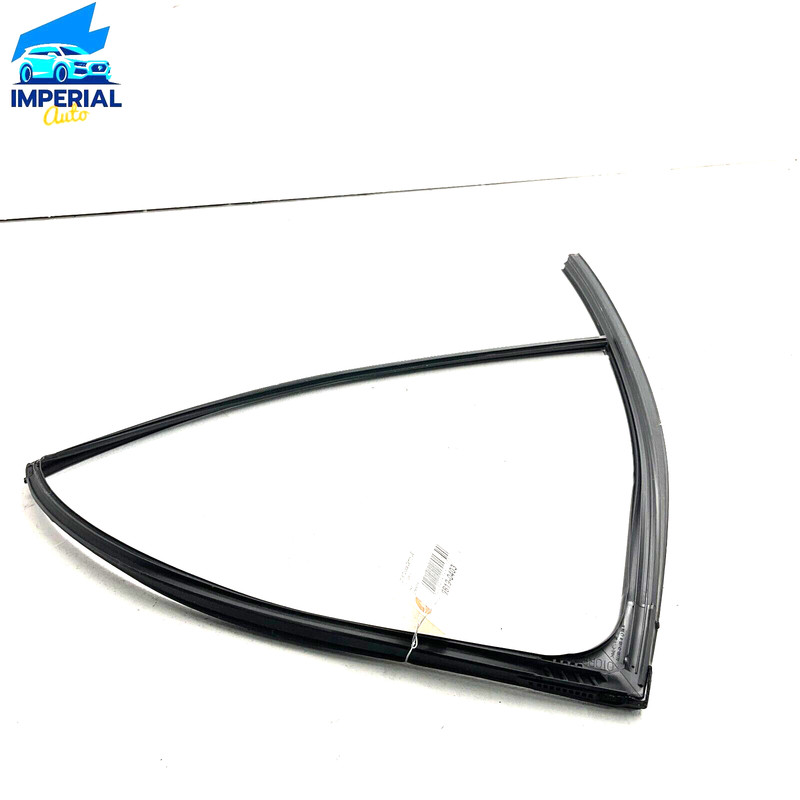 TOYOTA CAMRY 2018 - 2021 REAR PASSENGER SIDE WINDOW GLASS RUN CHANNEL SEAL OEM