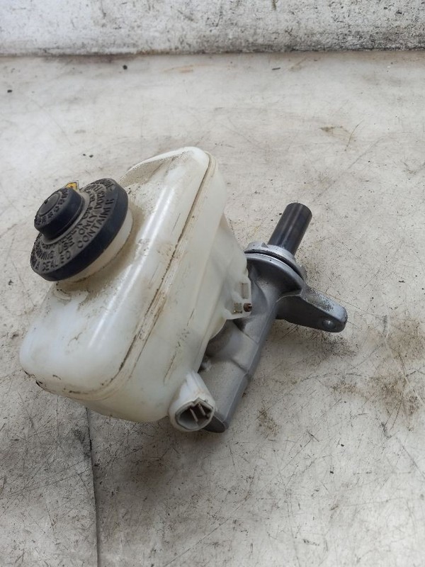 16 LEXUS IS200T F-SPORT BRAKE MASTER CYLINDER