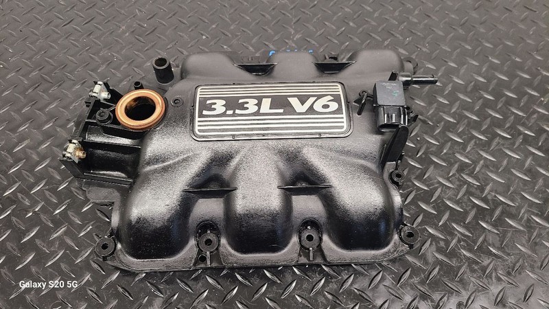 08-10 Chrysler Town & Country 3.3L Upper Intake Manifold OEM 4781577AL