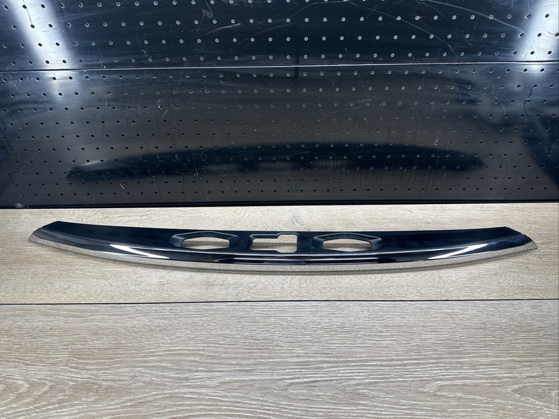 2014-2017 ACURA RLX REAR TRUNK TAIL LID CENTER LICENCE MOLDING TRIM OEM 14-17