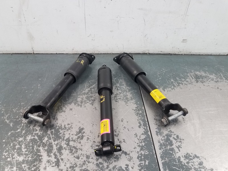 2013 Chevy Corvette Grand Sport Shock Absorber Partial Set #1684 K4
