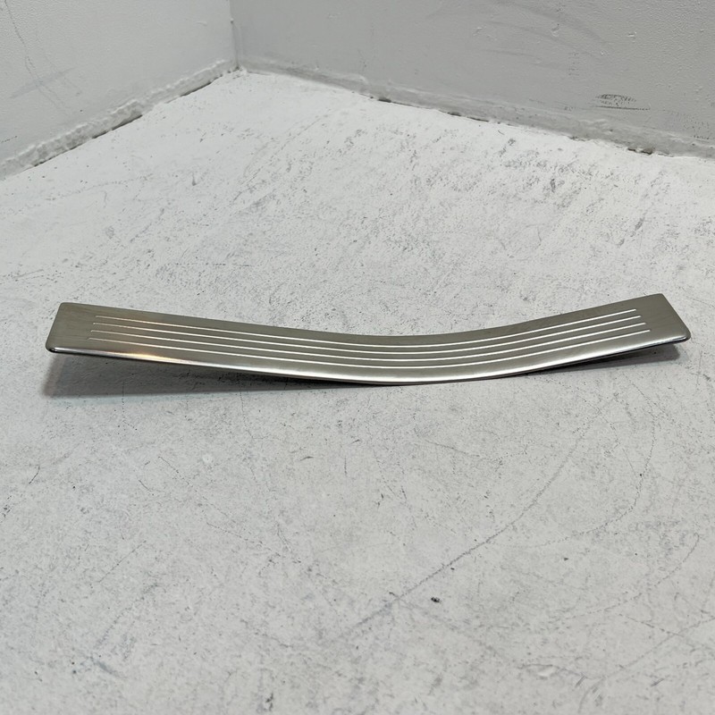 2010-2016 MERCEDES E350 REAR DRIVER DOOR TRIM SILL PLATE SCUFF OEM