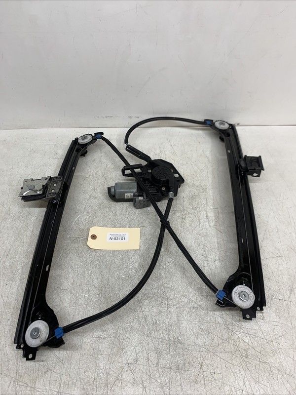 16-20 Tesla Model X Front LH Side Window Motor Regulator 1028818-00-C 53101 U17