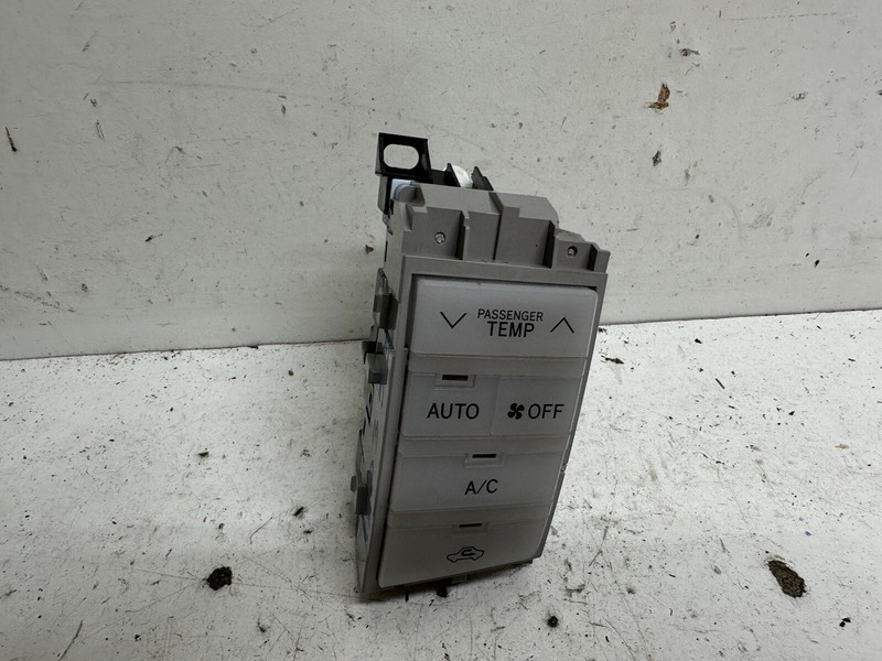 2005-2010 Toyota Avalon XL Heater A/C Temp Climate Control Switch Panel HVAC Oem