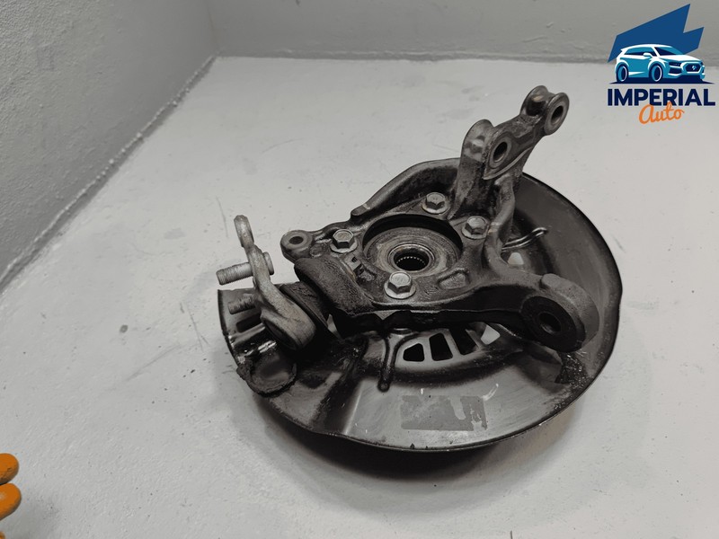 2018-2024 Toyota Camry FWD Front Right Passenger Side Spindle Knuckle Hub OEM